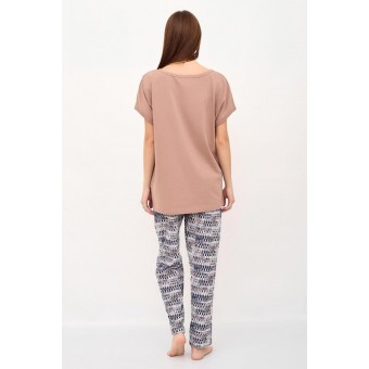 Костюм  женский       из кулирки    футболка с брюками