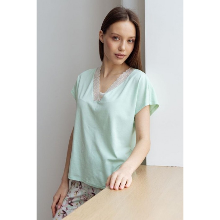 Пижама женская трикотажная футболка с брюками