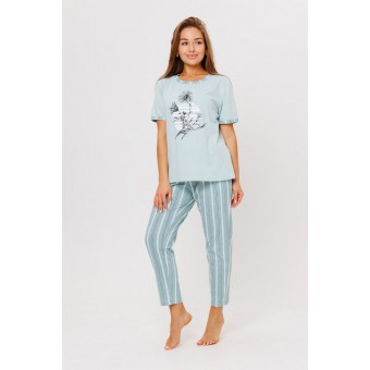 Костюм  женский       из кулирки    футболка с брюками   голубой  Полоска Kuzina