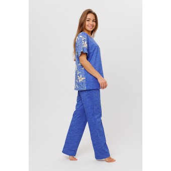 Костюм  женский       из кулирки    футболка с брюками   синий  Цветы Kuzina