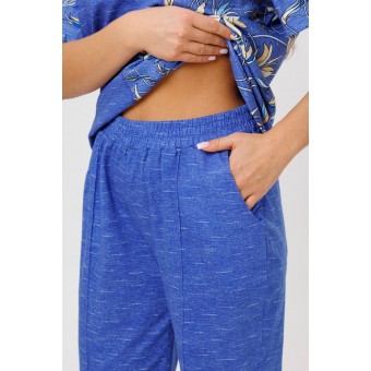 Костюм  женский       из кулирки    футболка с брюками   синий  Цветы Kuzina