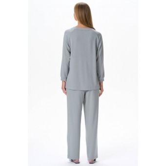 Костюм  женский       из вискозы    кофта с брюками   серый