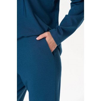 Костюм  женский       из вискозы    кофта с брюками   синий