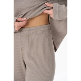 Костюм  женский       модал    кофта с брюками   бежевый