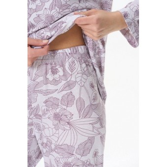 Пижама  женская       из вискозы   на пуговицах кофта с бриджами