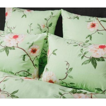 Комплект постельного белья         семейный из поплина        с наволочками 70х70 2 шт Цветы Веселина