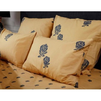 Комплект постельного белья         семейный из бязи        с наволочками 50х70 2 шт Цветы Ночь Нежна