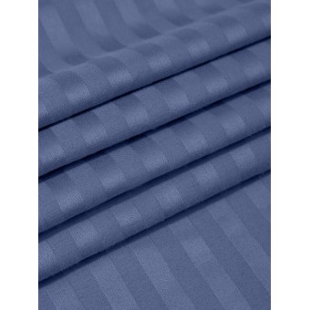 Комплект постельного белья         1,5 спальный из сатина-страйп        с наволочками 70х70 2 шт Однотонное Amore Mio  