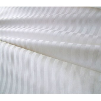 Комплект постельного белья         1,5 спальный из сатина-страйп        с наволочками 70х70 2 шт Однотонное Cotton Line  