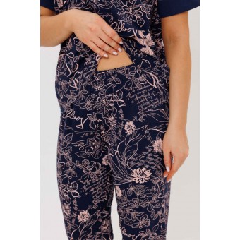 Пижама  женская       из кулирки    футболка с бриджами   синяя  Цветы