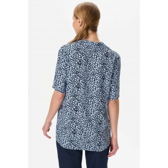 Блузка  женская       Штапель       Черный  Абстракция