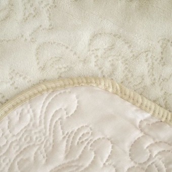 Покрывало     на кровать 160х220  1,5 спальное из искуственного меха  80 г/м2     бежевое  однотонное Marianna