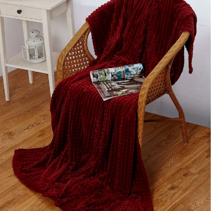 Плед универсальный 150х200 1,5 спальный из велсофта 300 г/м2 красный Однотонное, Квадрат Орионтекс