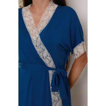 Халат  женский       из вискозы   с запахом  с рукавом 1/2