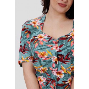 Халат  женский       из кулирки   на пуговицах  с коротким рукавом  зеленый