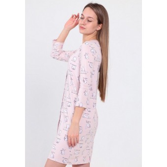 Халат  женский       из вискозы   на пуговицах  с длинным рукавом  розовый