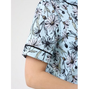 Халат  женский       из кулирки   на пуговицах  с коротким рукавом  голубой