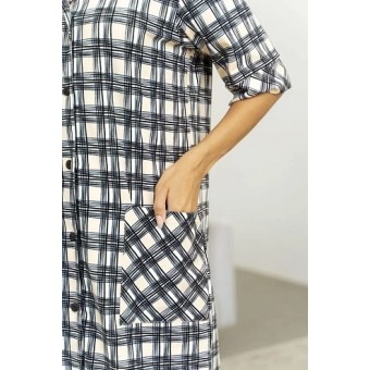 Халат  женский       трикотажный   на пуговицах  с коротким рукавом  серый