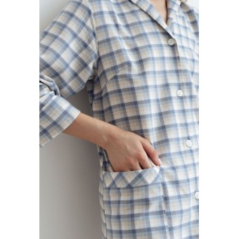 Халат  женский       трикотажный   на пуговицах  с длинным рукавом  голубой