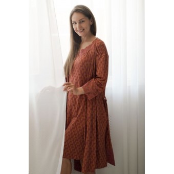 Халат  женский       трикотажный   с запахом  с рукавом 3/4  бордовый