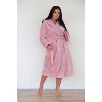 Халат  женский       из велсофта   с запахом  с длинным рукавом