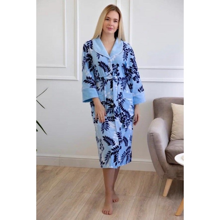 Халат женский из велюра на пуговицах с длинным рукавом