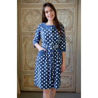 Халат  женский       из велюра   на пуговицах  с рукавом 3/4