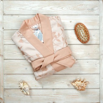 Халат  женский       из вафли   с запахом  с рукавом 3/4