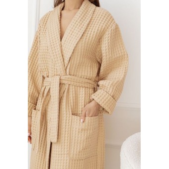 Халат  женский       из вафли   с запахом  с длинным рукавом  бежевый
