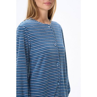 Халат  женский       из велюра   на пуговицах  с длинным рукавом