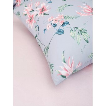 Комплект постельного белья        1,5 спальный из перкаля        с наволочками 70х70 2 шт  Василиса