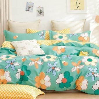 Комплект постельного белья        1,5 спальный из сатина        с наволочками 70х70 2 шт Цветы Luxor  