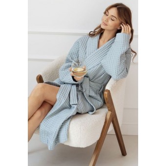 Халат  женский       из вафли   с запахом  с длинным рукавом  голубой