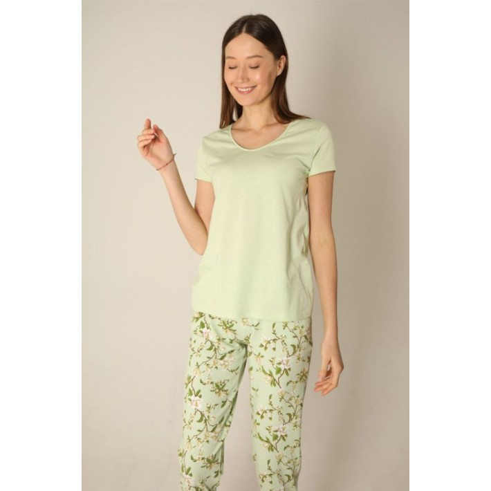 Футболка женская трикотажная зеленая