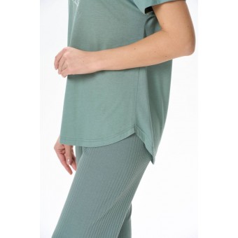 Футболка  женская       трикотажная       зеленая  Принт