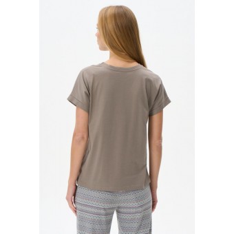 Футболка  женская       трикотажная       бежевая  однотонная