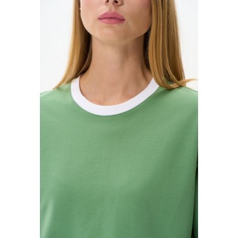 Джемпер  женский       трикотажный       зеленый  однотонный