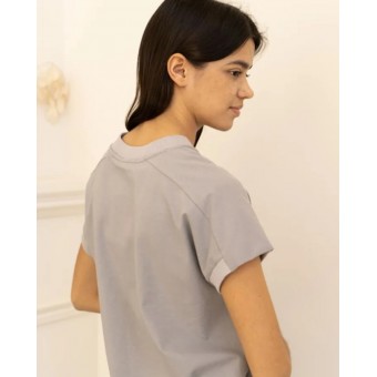 Футболка  женская       трикотажная       серая  Принт Melado