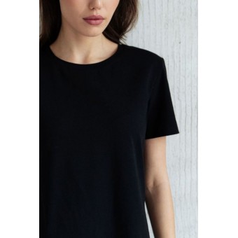 Футболка  женская       трикотажная       черная  однотонная Melado