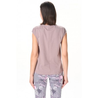 Футболка  женская       трикотажная       бежевая  однотонная