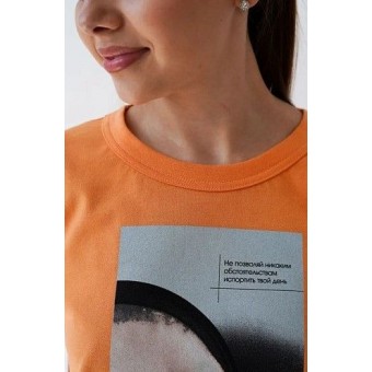 Футболка  женская       трикотажная       оранжевая  Принт Melado
