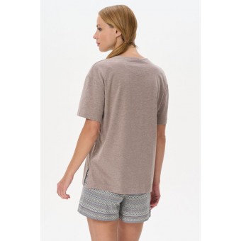 Футболка  женская       трикотажная       бежевая  Животные