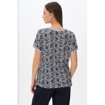 Джемпер  женский       из вискозы       Белый, Черный  Листья