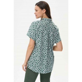 Рубашка  женская       трикотажная       зеленая  Цветы