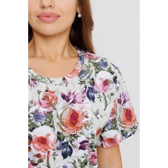 Футболка  женская       из кулирки       белая  Цветы Kuzina